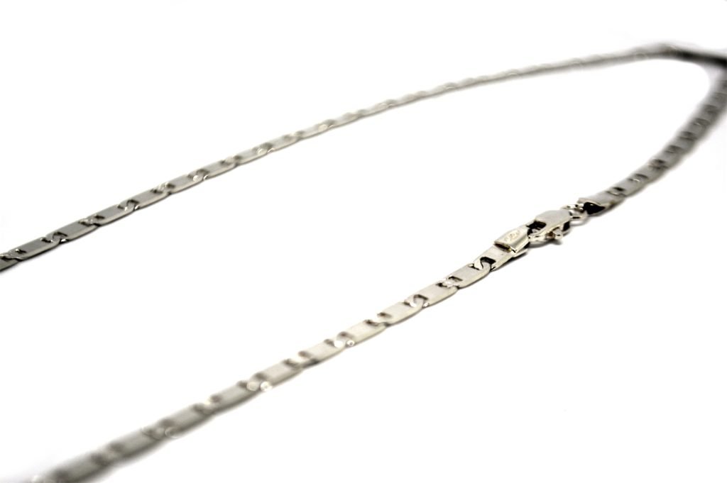 Cordão Piastrine em Prata de Lei