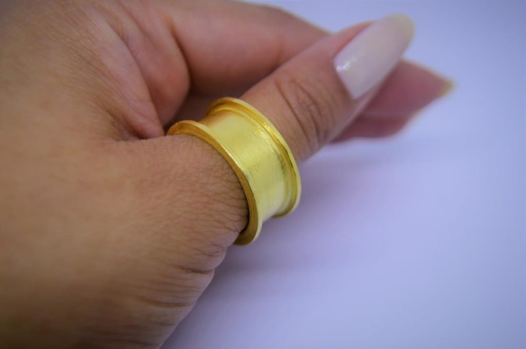 Anel Bata em Ouro 18K