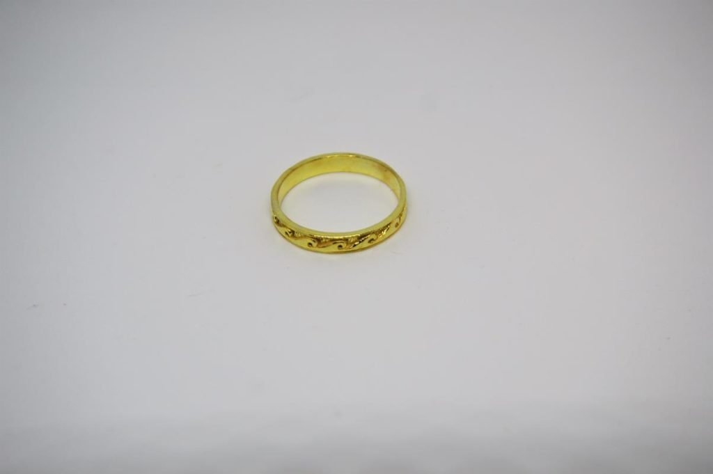 Anel Ondas em ouro 18K