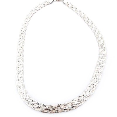 Colar Entrelaçado em Prata de Lei